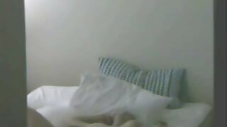 Gadna domaćica Brittany Andrews karanje porno pojeba štreberskog tipa u krevetu - 2022-03-12 12:04:31